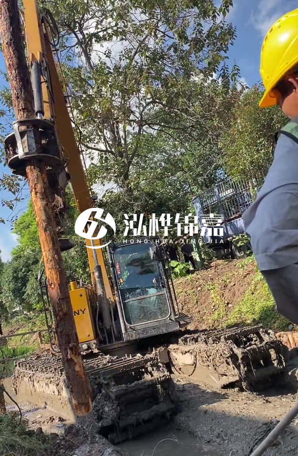 景德鎮(zhèn)河道清淤專業(yè)施工-狹窄河道挖機(jī)清理河道的方法？