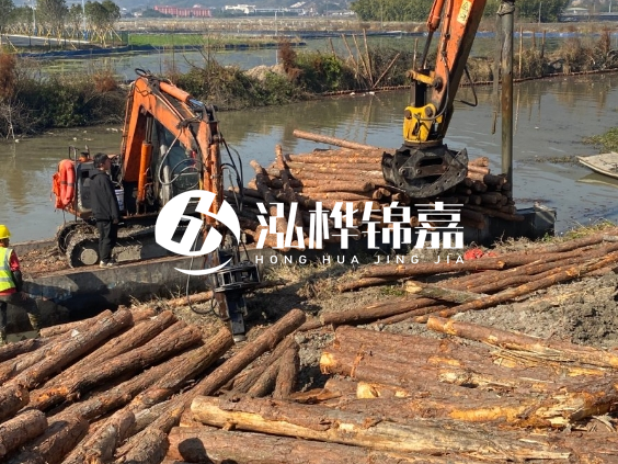 湖南松木樁批發(fā)廠家-5米松木樁批發(fā)1000根有優(yōu)惠嗎？